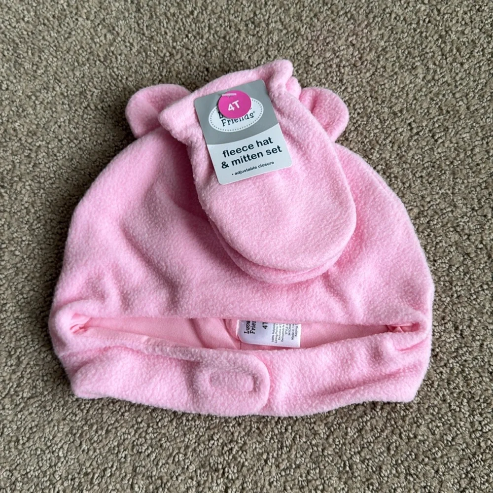 080 NWT Luvable Friends Toddler Girls' Beary Cozy Hat‎ and Mitten Set - Size: 4T